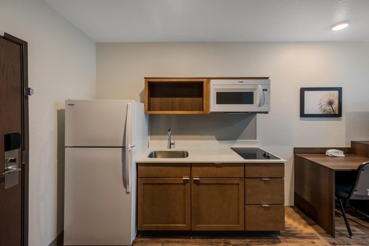 Woodspring Suites West Palm Beach Century Village Kültér fotó